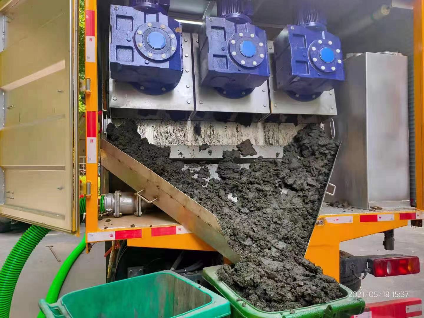 万年化粪池清掏城市维护站-泥浆净化干湿分离处理